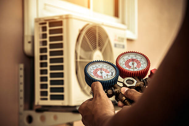Professional Hvac Repair technician working in Arrowsmith, IL